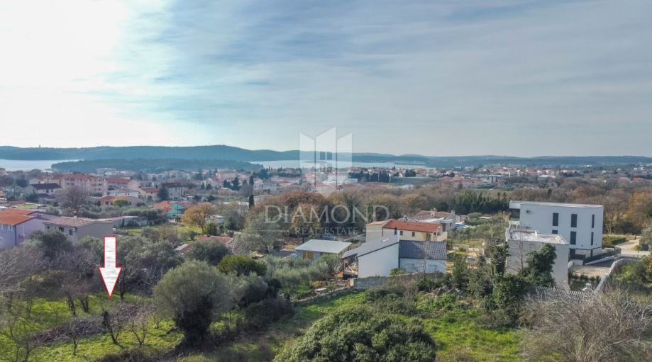 Građevinsko zemljište s idejnim projektom, Medulin!