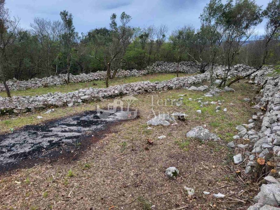 Građevinsko zemljište, okolica Vrbnika, otok Krk