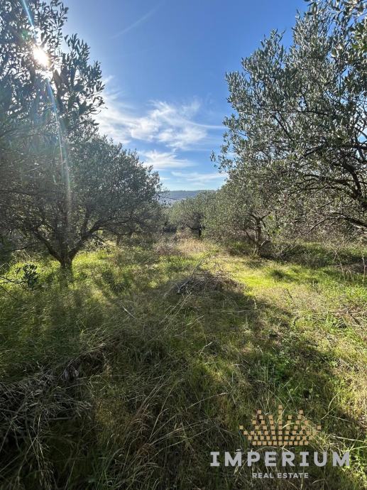 Građevinsko zemljište, Trogir, 674 m- GRAĐEVINSKO ZEMLJIŠTE - PRODAJA