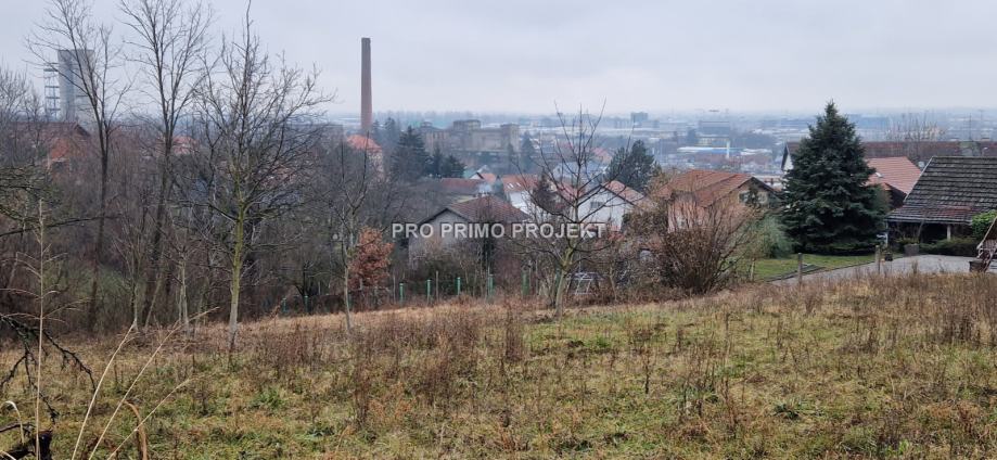 Građevinsko zemljište Zagreb Podsused 1700 m2 + 1670 m2