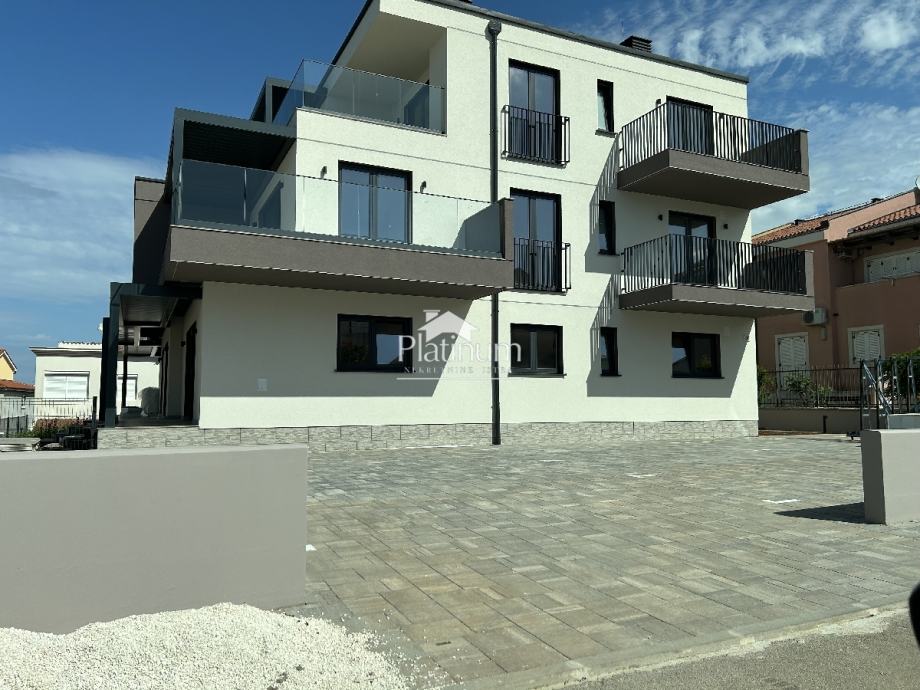 Istra, Medulin, novi dvosobni apartman u prizemlju s vrtom