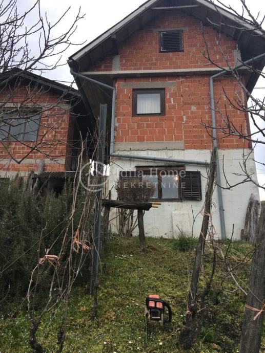 JASTREBARSKO/Pribić zidana vikendica sa prekresnim panoramskim pogledo (prodaja)