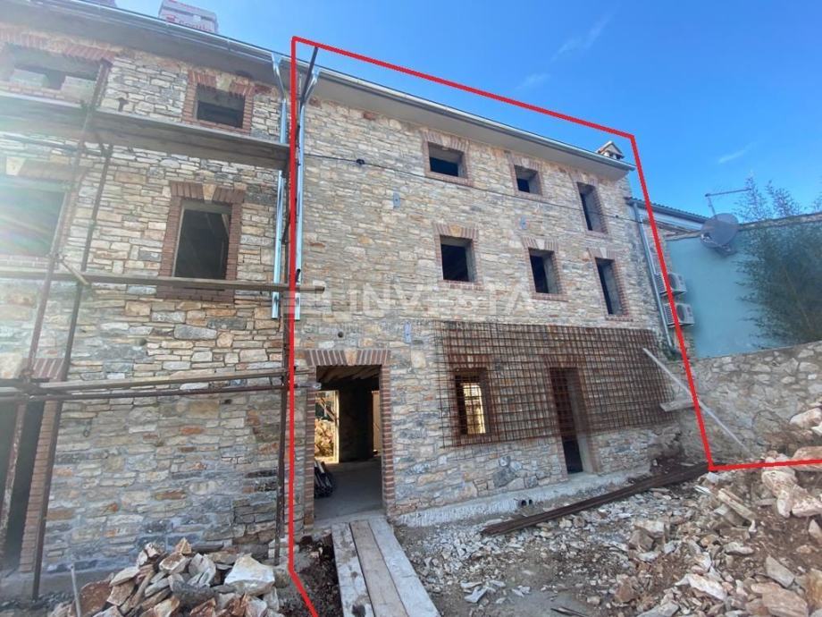 Juršići, kuća u nizu 174m2 sa dodatnim apartmanom (prodaja)