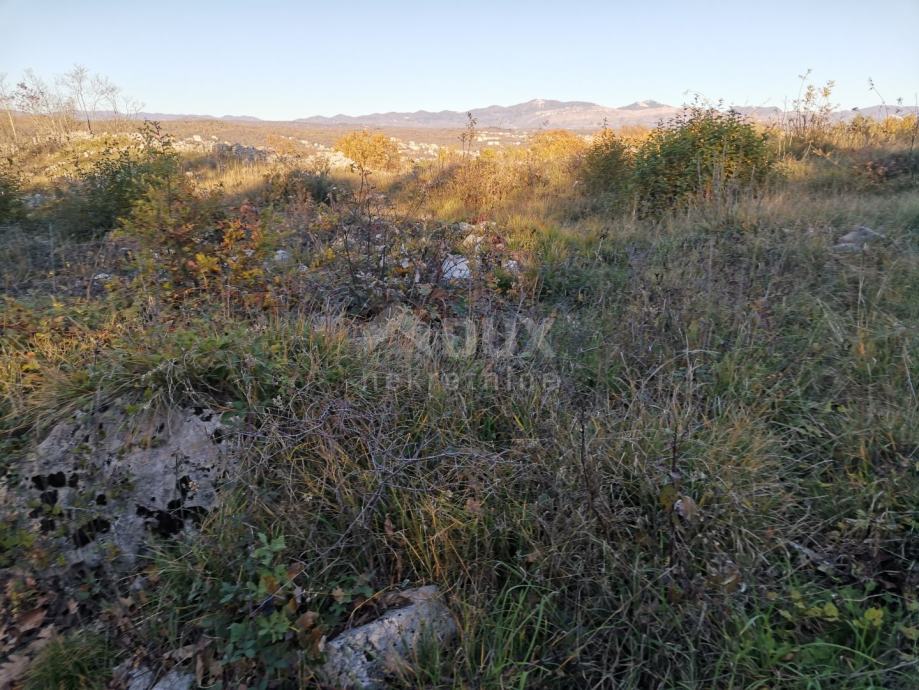 KASTAV, BRNČIĆI - građevinski teren 1066m2 za obiteljsku kuću