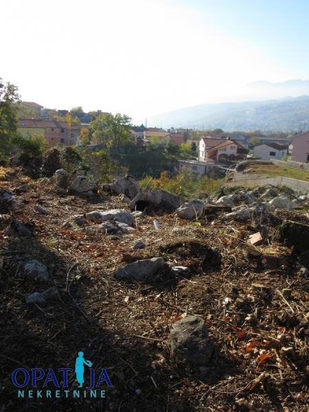 Kastav- građevinsko zemljište za obiteljsku kuću vrlo sunčana lokacija