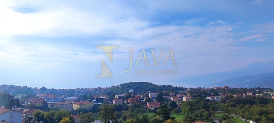 KASTAV TROETAŽNI STAN U NOVOGRADNJI (prodaja)