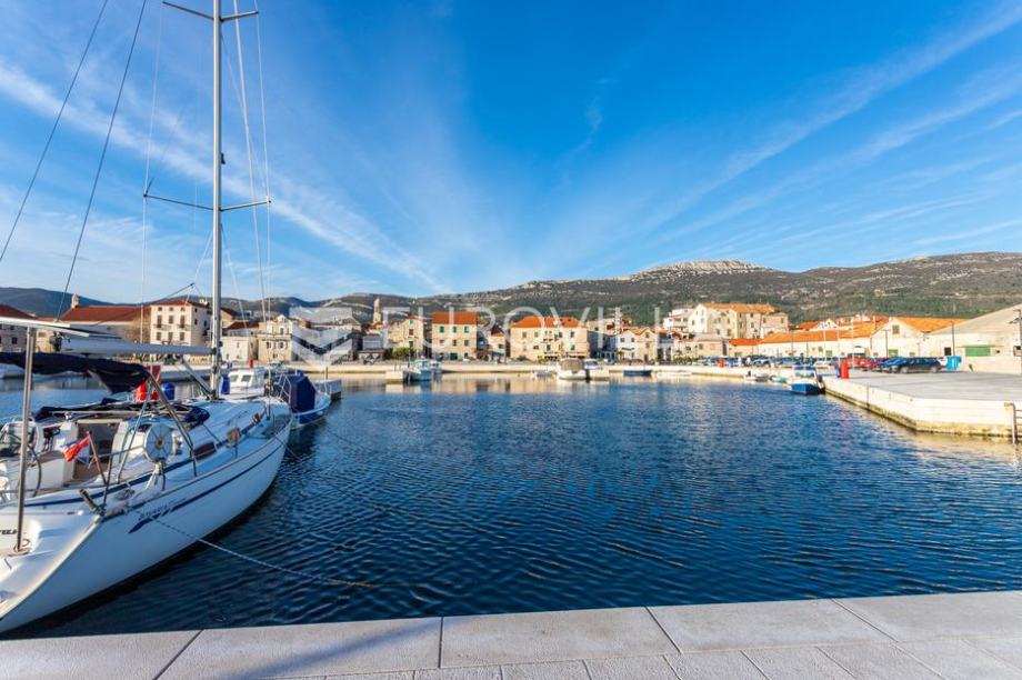 Kaštela, dvosoban stan 54 m2  1. kat (prodaja)