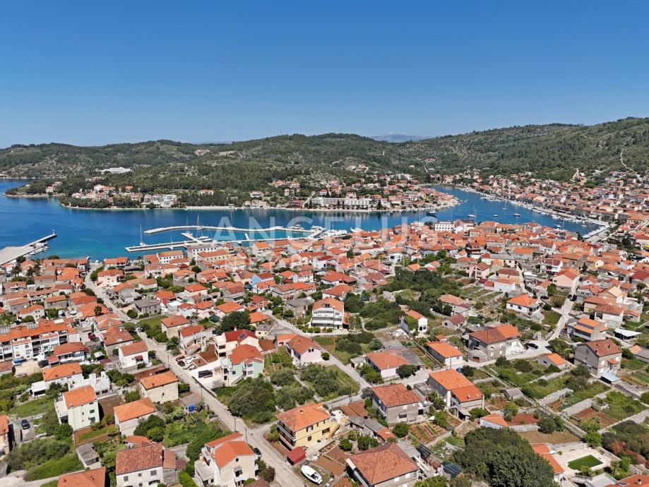 Korčula, Vela Luka, građevno zemljište s dozvolom - 786 m2 - PRILIKA!