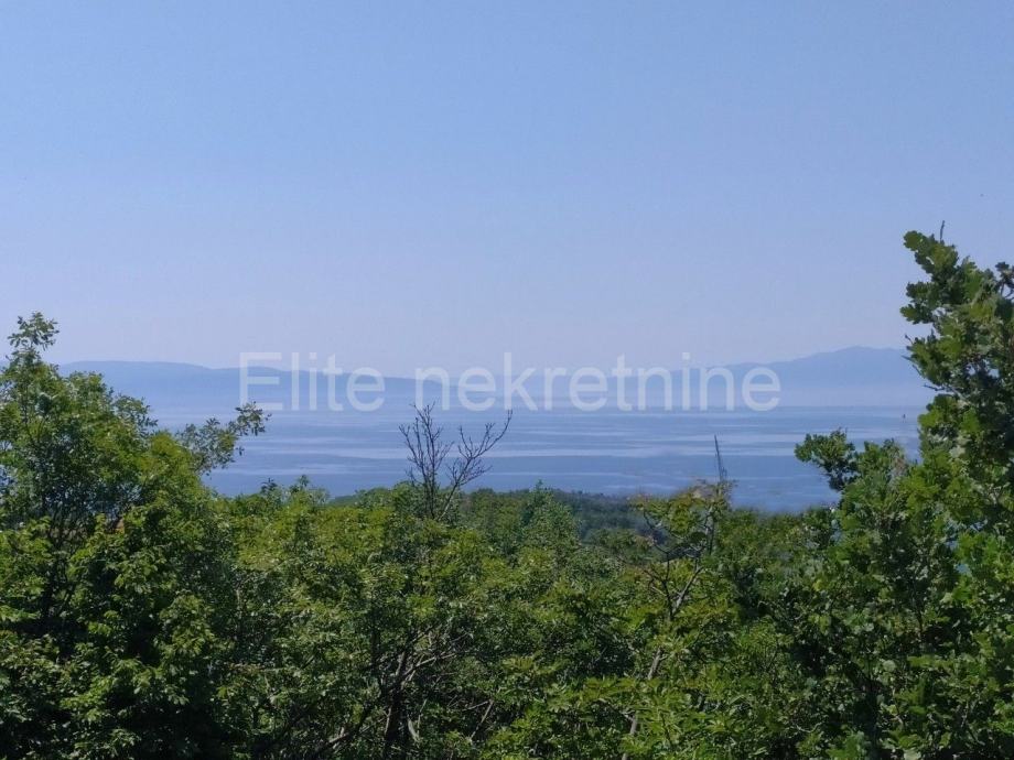 Kostrena - građevinsko zemljište 1303m2