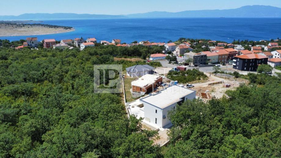 KRALJEVICA - luksuzna vila s bazenom i pogledom na more (prodaja)