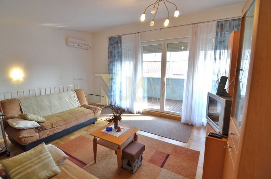 KRK/GRAD KRK, DVOETAŽNI APARTMAN, 85 M2 (prodaja)