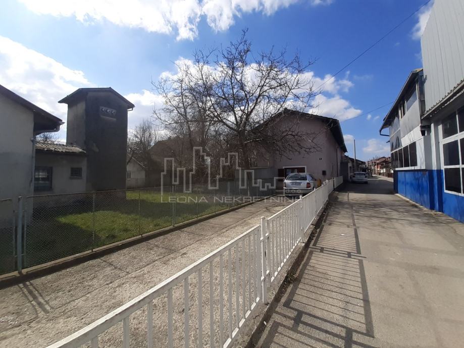 KUĆA 310m2 S 4 STAMB. JEDINICE NA ODLIČNOJ LOKACIJI U DUBRAVI, ZAGREB (prodaja)