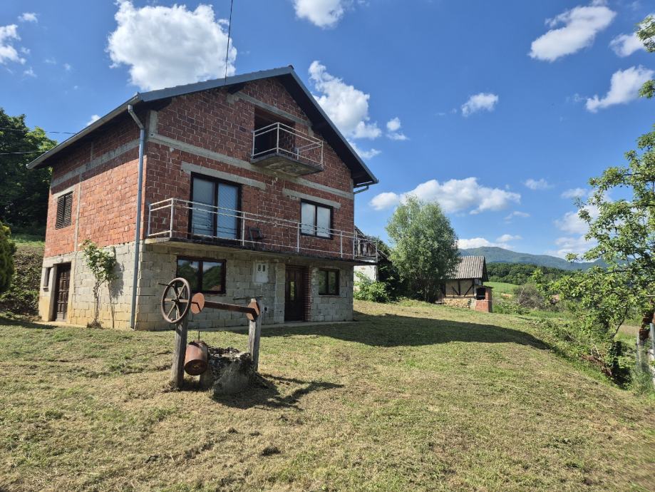 Kuća 160 m² Belec/Petruševec + okućnica 5760 m² (prodaja)