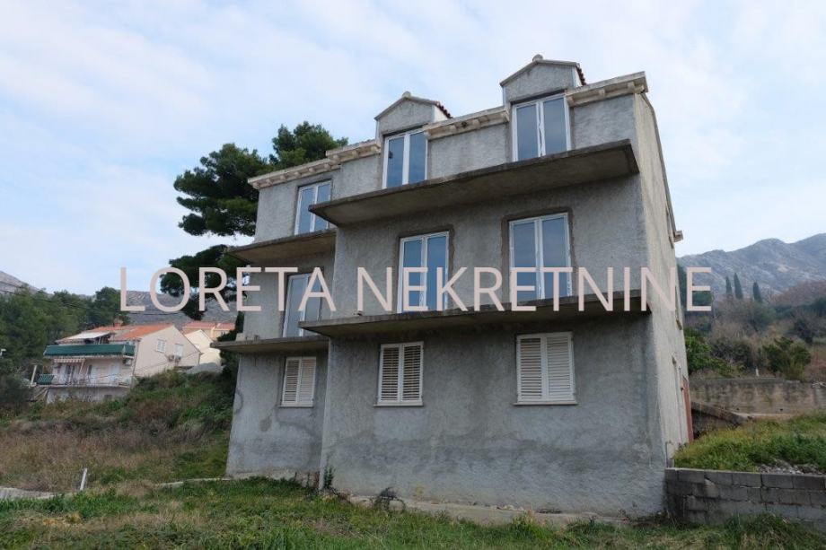 Kuća: Buići, dvokatnica, roh bau, 323.00 m2 (prodaja)