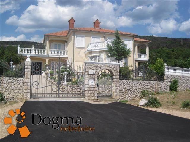 KUĆA CRIKVENICA SELCE 350 m² (prodaja)