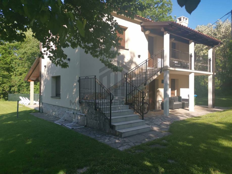 Kuća, Pazin, 100.00 m2, prodaja (prodaja)