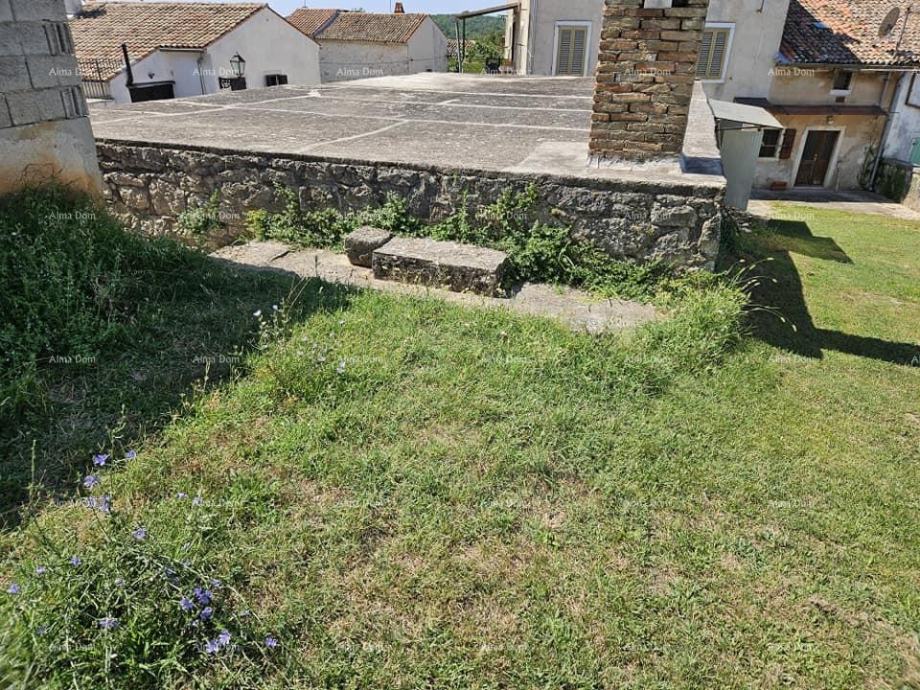 Kuća Prodaje se  kuća u izgradnji, 70 m2 blizu Vrsara (prodaja)