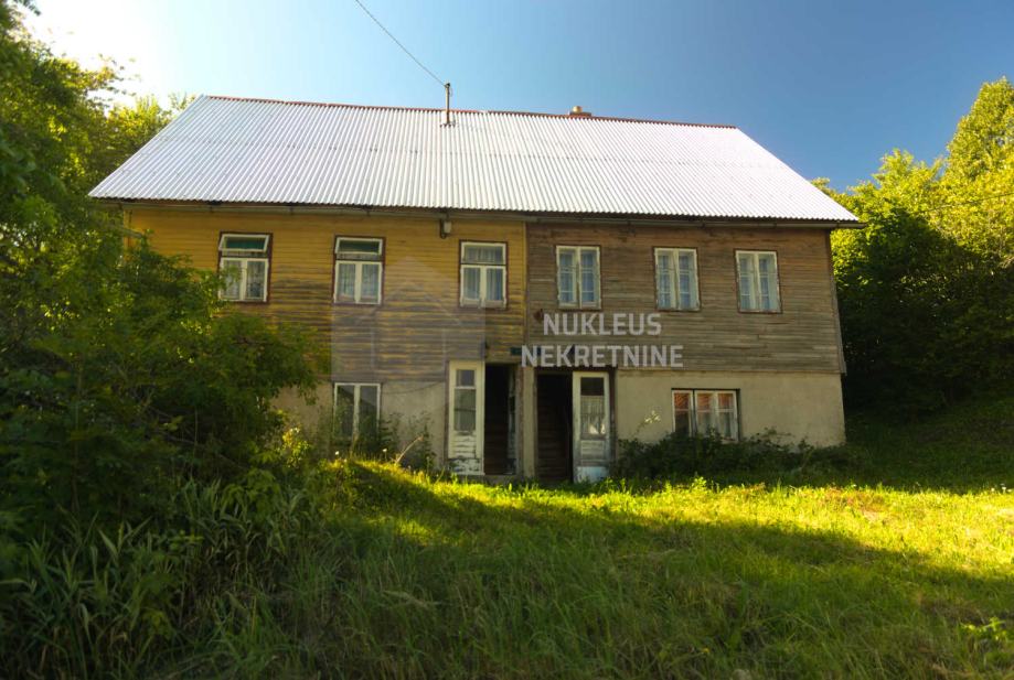 Ravna Gora, kuća, dvojni objekt za renovaciju na uzvisini (prodaja)