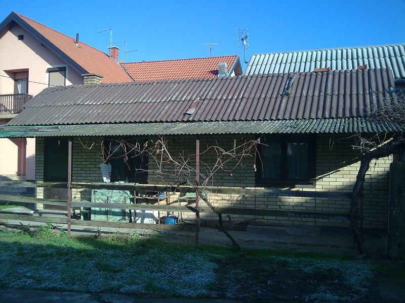 Kuća: Tovarnik, prizemnica 30 m2 (prodaja)