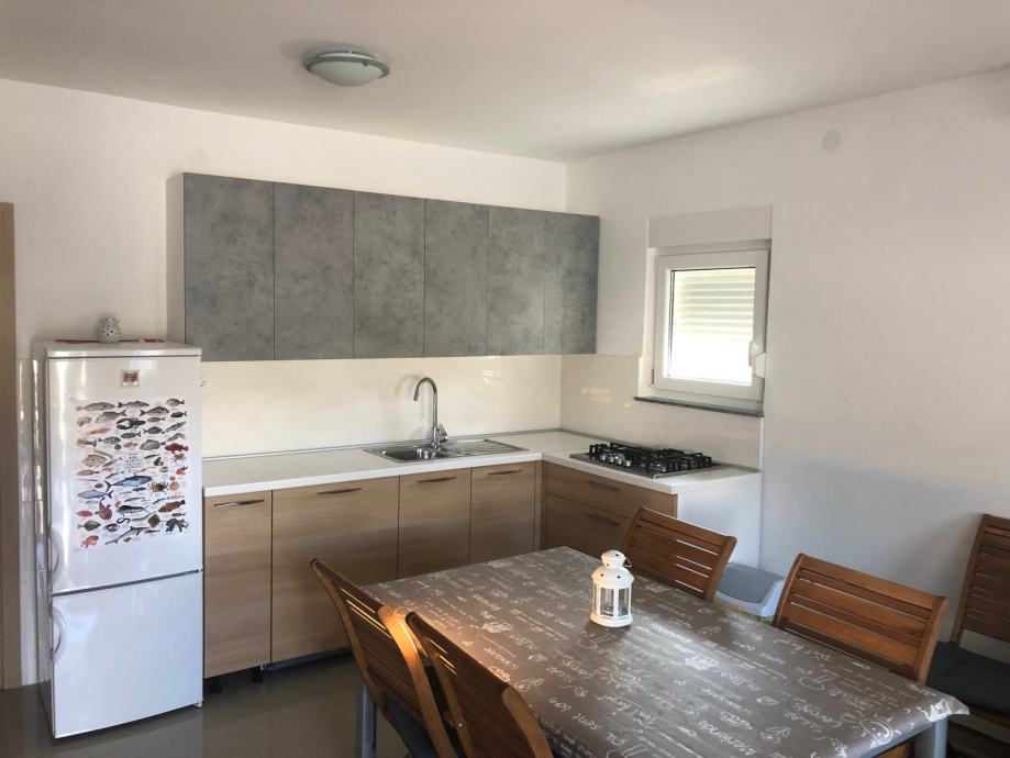 Kuća: Vir, 75.00 m2 (iznajmljivanje)