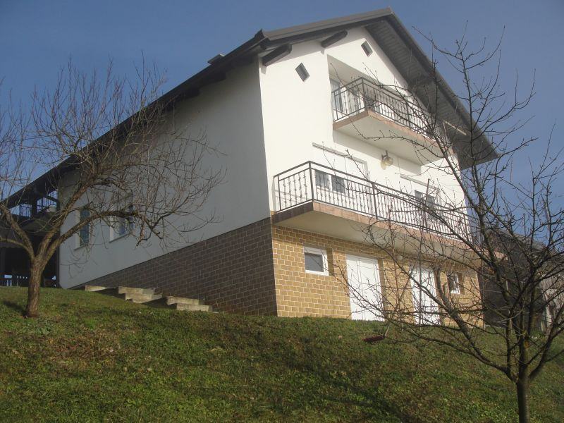 Kuća: ZAGORSKA SELA - Brezakovec -190 m2 - 150.000 EUR- ODLIČNA !!! (prodaja)