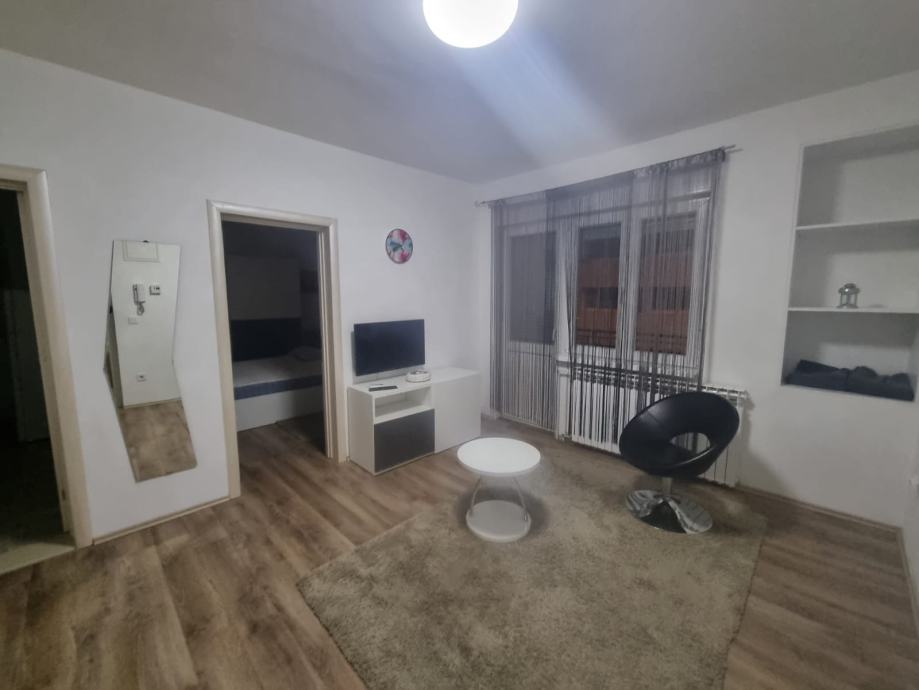 Kuća: Zagreb (Donja Dubrava), 220.00 m2 (prodaja)