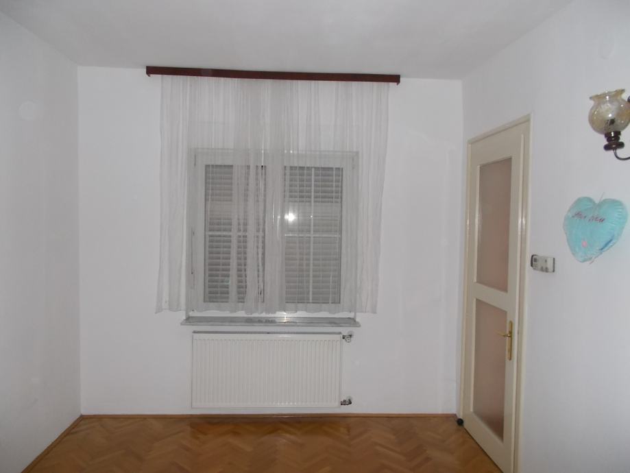 Kuća: Zagreb (Trešnjevka), 220.00 m2 (prodaja)