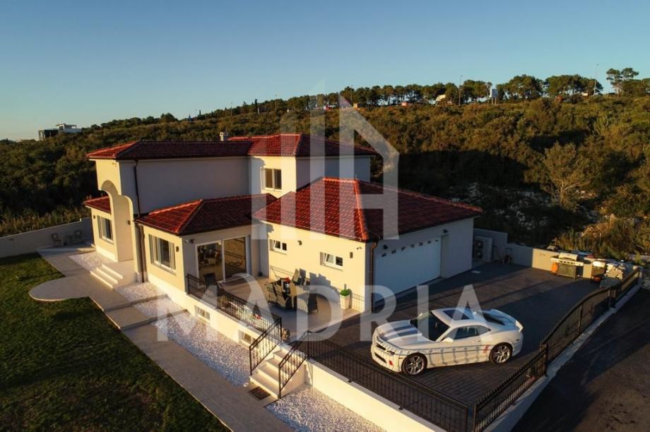 Kuća prizemnica, Zadar, novogradnja, površina parcele 1480 m2 (prodaja)