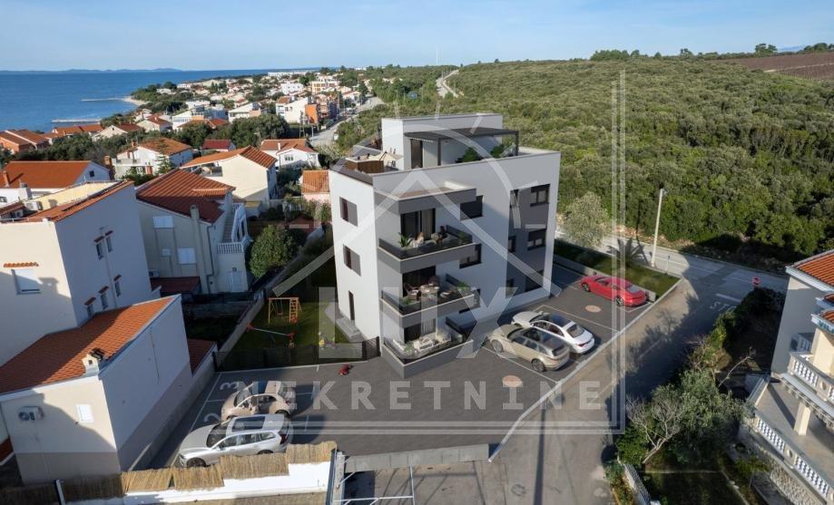 Luksuzni penthouse na 2. katu, Petrčane kraj Zadra, s pogledom na more (prodaja)