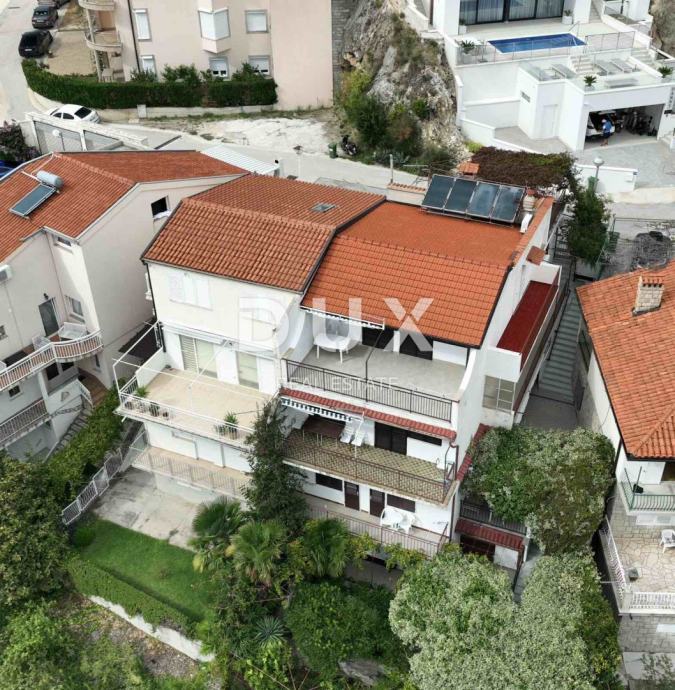 MAKARSKA, BAŠKA VODA - kuća sa 5 apartmana s pogledom na more! PRILIKA (prodaja)