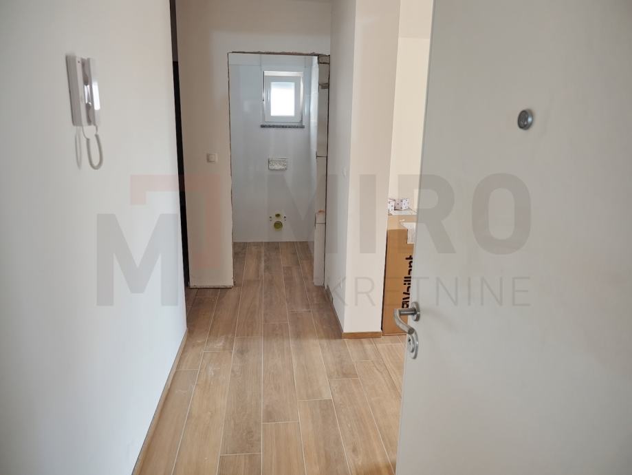 Malinska, novi moderan apartman u prizemlju, PRODAJA! (prodaja)