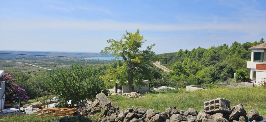 Matakov Brig, građevinsko zemljište s pogledom na Ljubačku Valu