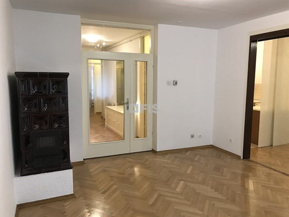 MEDVEDGRADSKA - visoko prizemlje, 81m2..TOP LOKACIJA (prodaja)