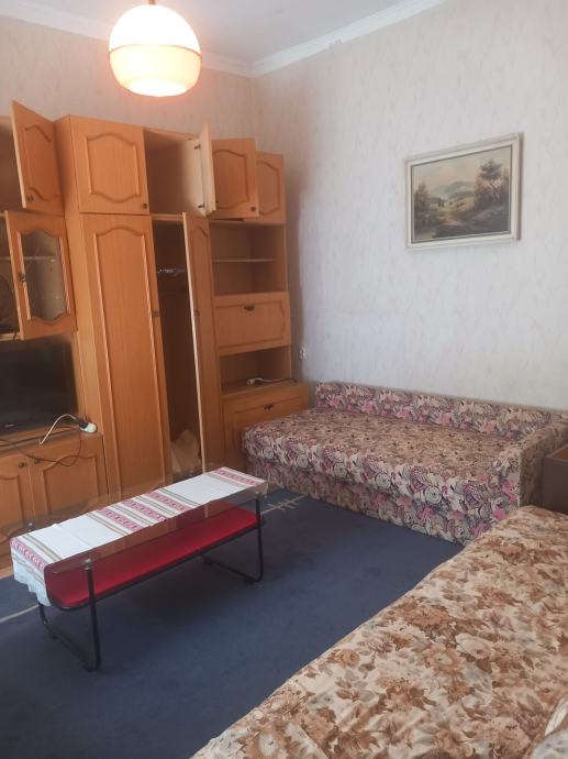 NAJAM 1-SOBAN HARAMBAŠIĆEVA, 40m2, 440 € (iznajmljivanje)