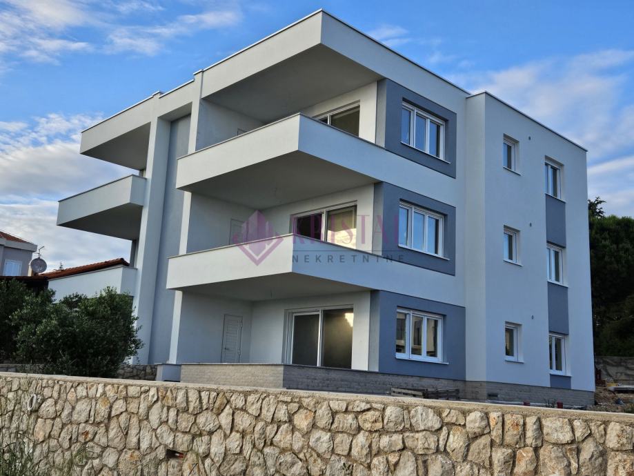 Novalja,novogradnja, 3-s 1.kat 77m2,pogled na more (prodaja)