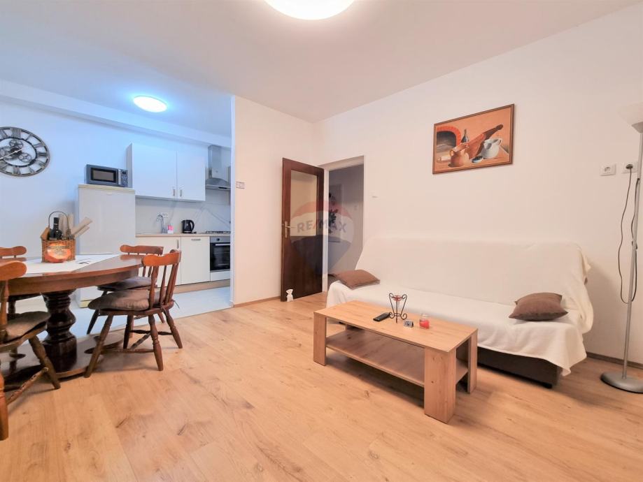 OPATIJA,MUČIĆI-  kompletno renoviran stan 2S+DB, 80 m2 (iznajmljivanje)