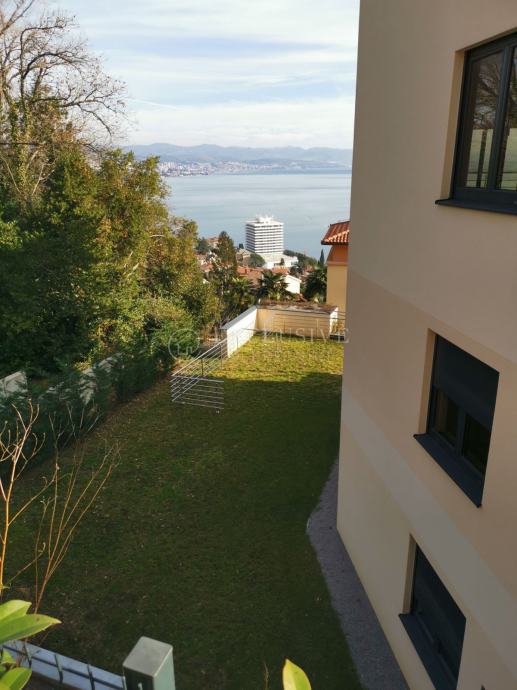 Opatija novogradnja sa vrtom, PRILIKA-SPUŠTENA CIJENA !! CO2 (prodaja)