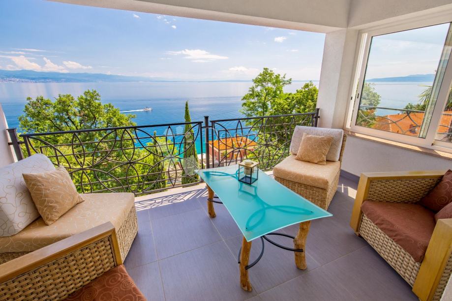 Opatija, stan sa jedinstvenim pogledom, 222m2 (iznajmljivanje)