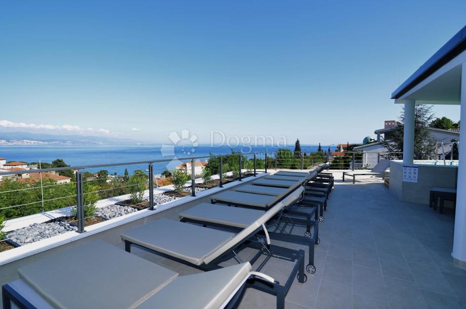 Opatija, Vila sa 6 apartmana (prodaja)