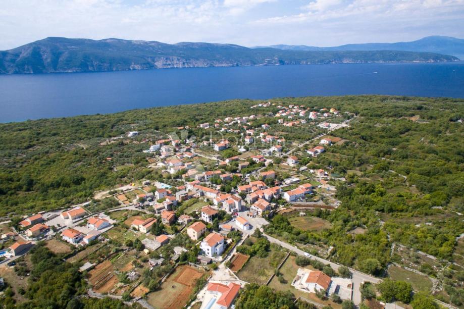 OTOK KRK- Vinograd u prodaji