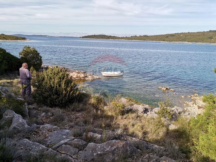 Otok, Zadarski arhipelag,prodaje se