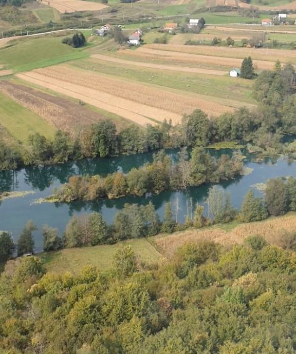 Poljoprivredno zemljište, otok u Mrežnici, Belavići, 1043 m2