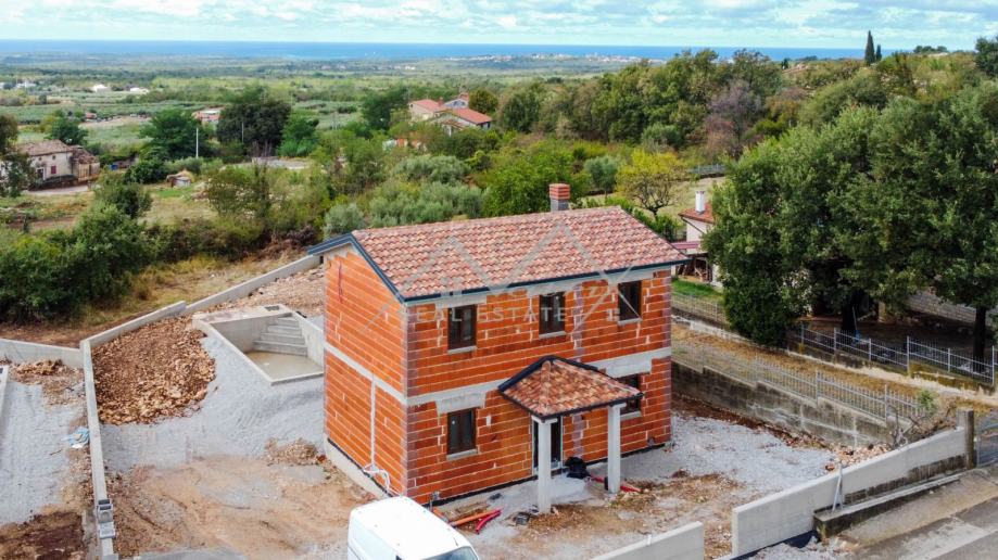 Poreč okolica, Istarska vila sa otvorenim pogledom na more (prodaja)