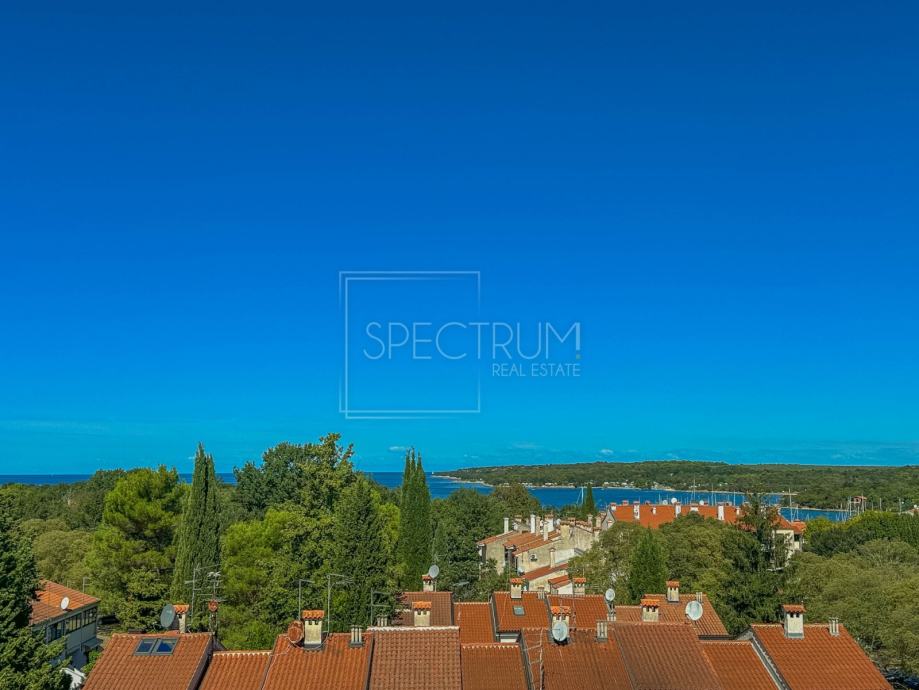 Poreč okolica, stan sa predivnim pogledom na more (prodaja)