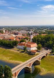 Poslovni prostor: Sisak, uredski, 391 m2 (prodaja)