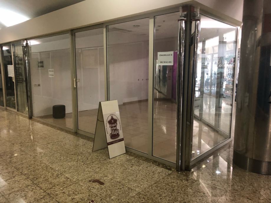 NAJAM/PRODAJA!City Galleria ,prizemlje,poslovni prostor 25 m2 (iznajmljivanje)