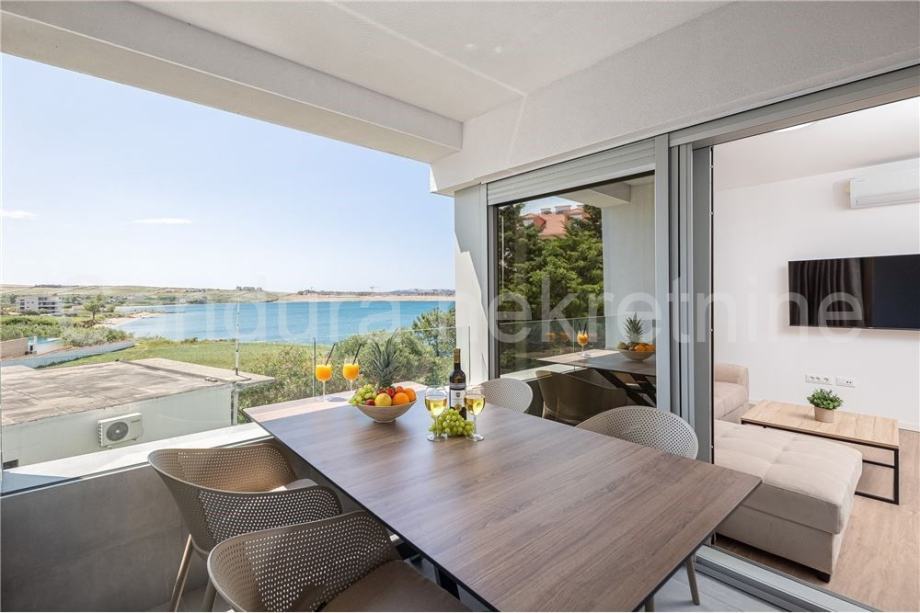 Povljana, otok Pag - apartman prvi red do mora