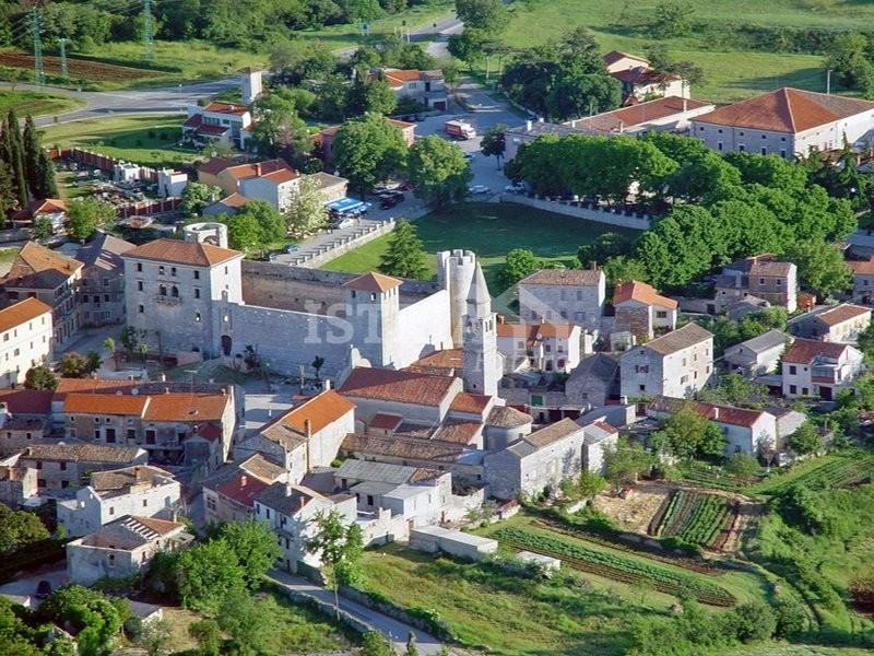 Predivna zgrada pogodna za aparthotel (prodaja)