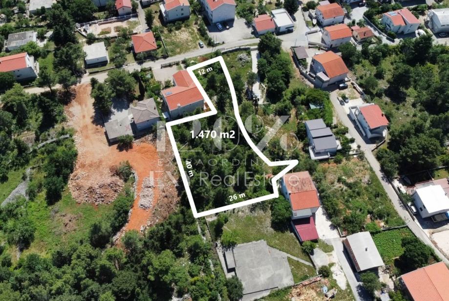 PRODAJA: Građevinsko zemljište, Starigrad, 1.470 m2