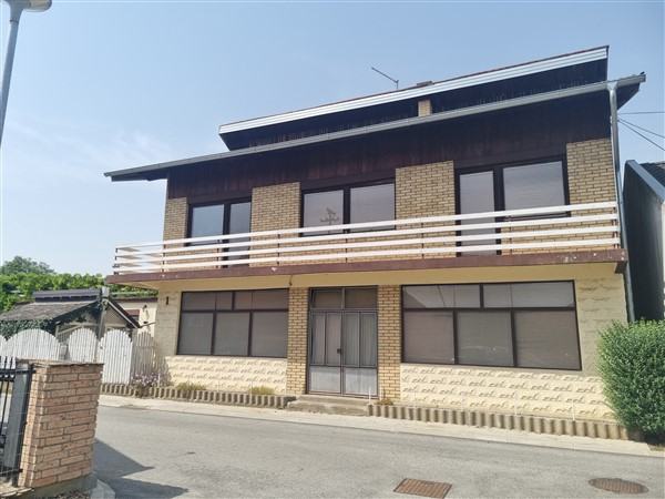 PRODAJA Kuća: Višnjevac, Poštansko naselje, 270.00 m2 (prodaja)